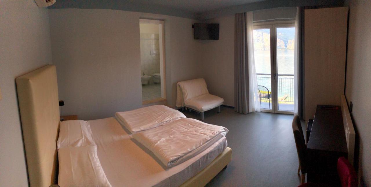 Hotel Garden Malcesine Bagian luar foto