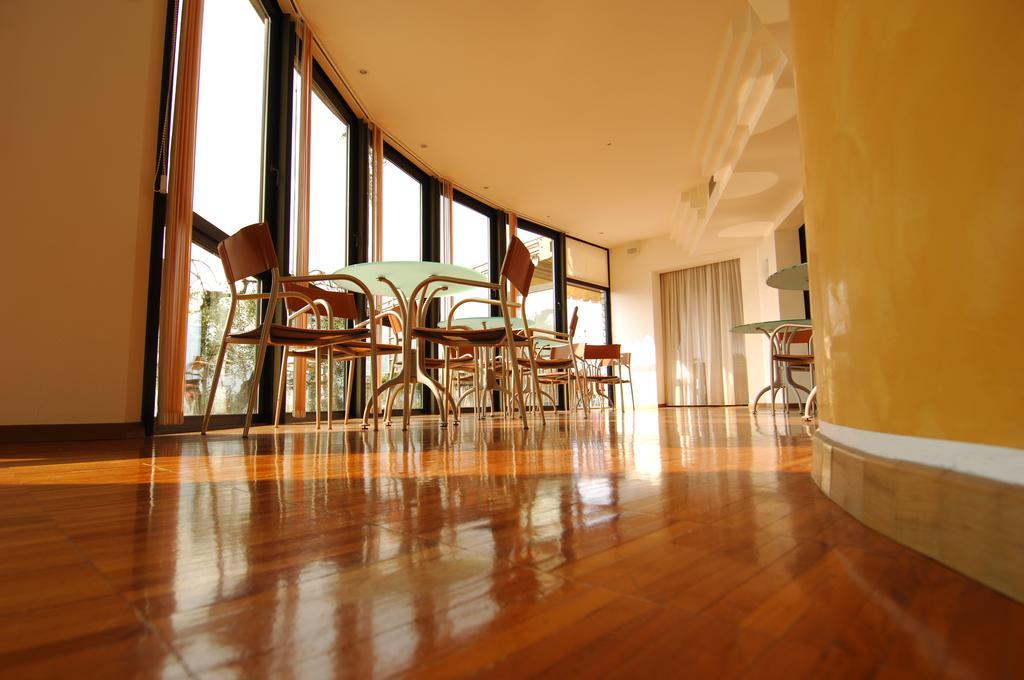 Hotel Garden Malcesine Bagian luar foto